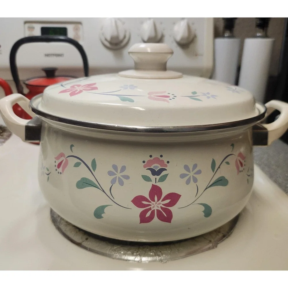 Vintage 6 quarts Enamel flower ‎ Pattern Pot w/Lid